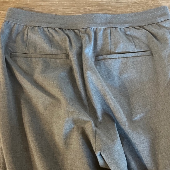 Two pairs of Uniqlo Women's Elegant Dark and Light Grey Trousers - Picture 4 of 6
